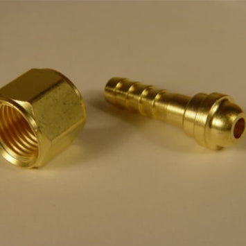 1/4" Oxygen Nut & Barb Combo